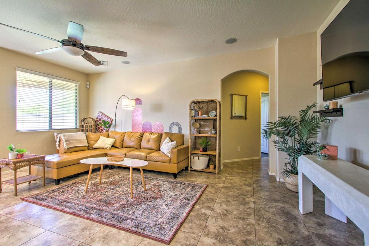 Family-Friendly Goodyear Home With Private Pool ภายนอก รูปภาพ