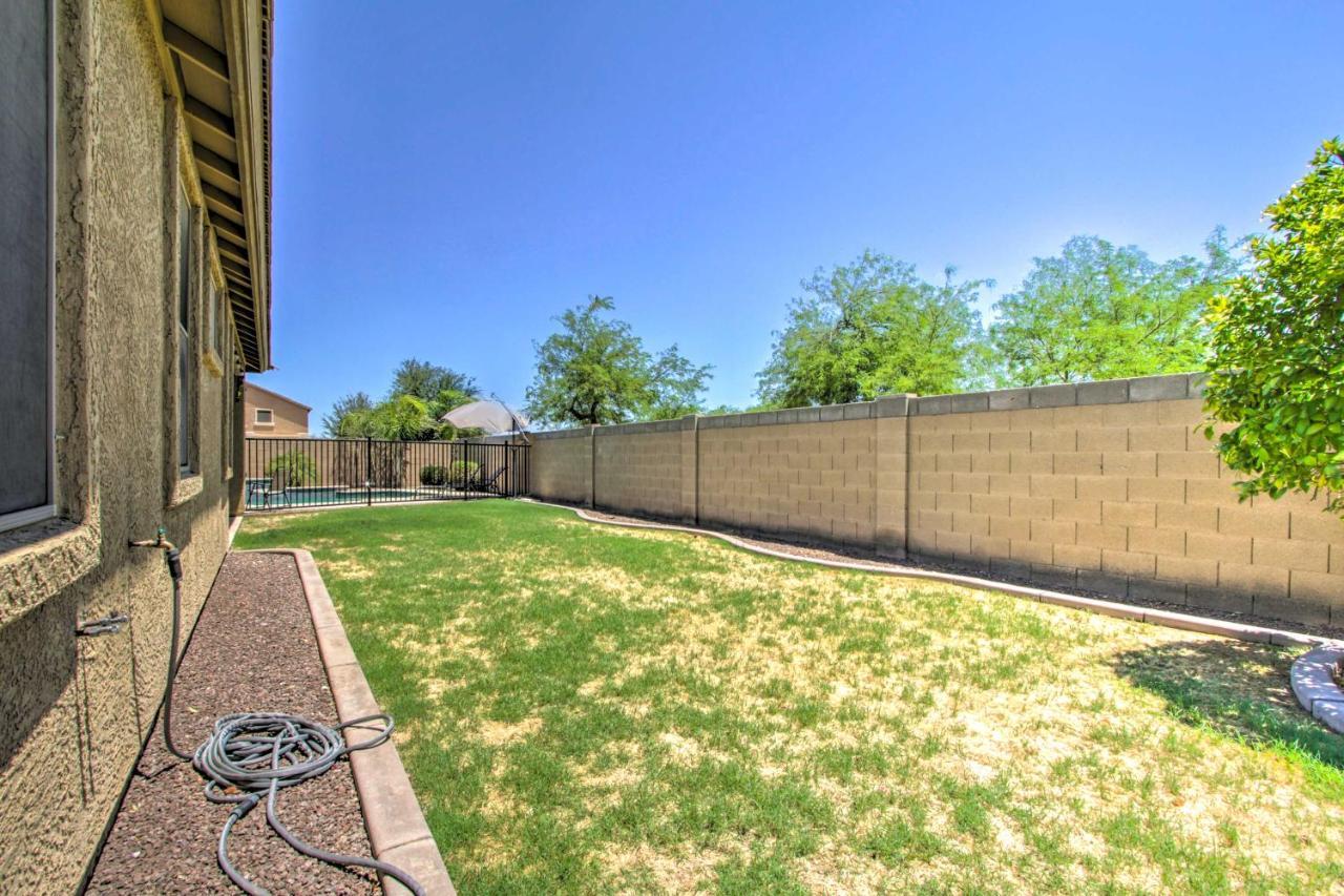Family-Friendly Goodyear Home With Private Pool ภายนอก รูปภาพ