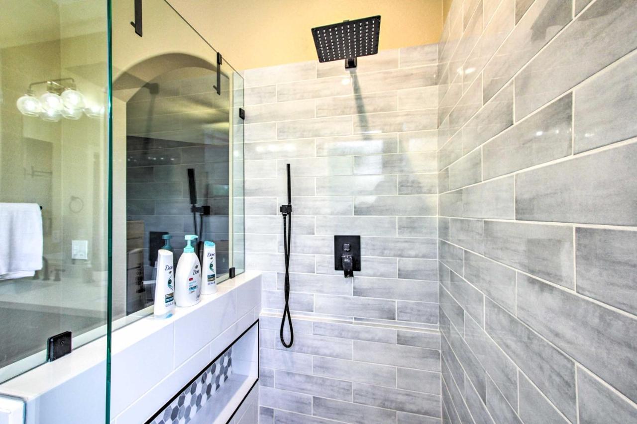 Family-Friendly Goodyear Home With Private Pool ภายนอก รูปภาพ