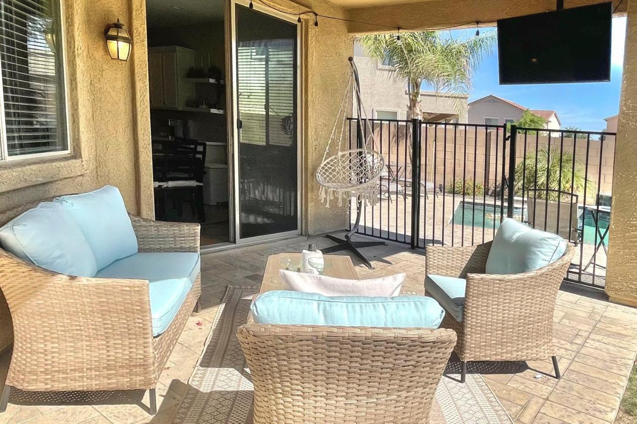 Family-Friendly Goodyear Home With Private Pool ภายนอก รูปภาพ